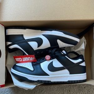 Womens Dunk Low Black and White